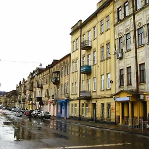 Pid Dubom Хостел